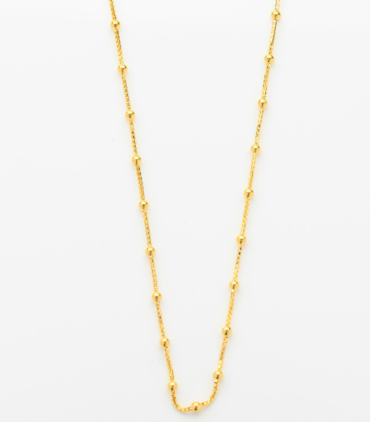 Graceful beaded chain