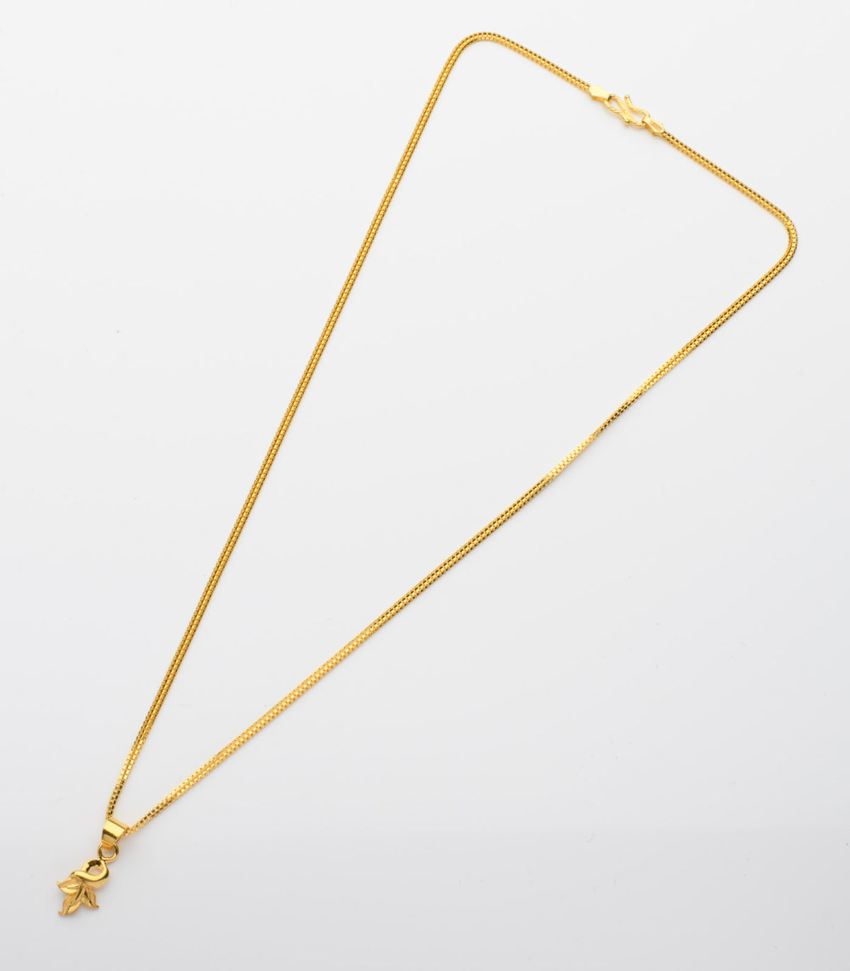 Gold hanging chain pendant