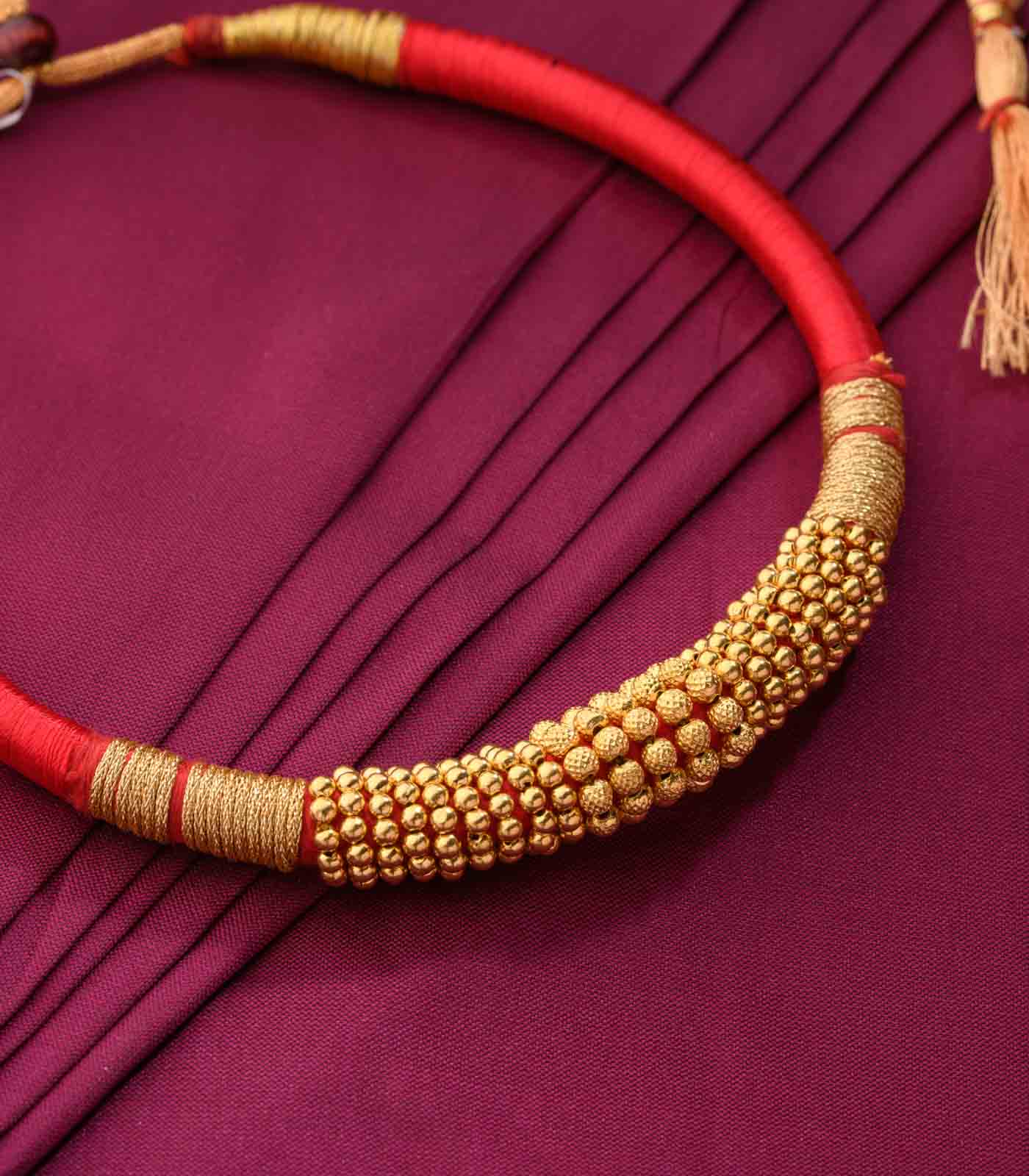 Sun Color Thread Goph Necklace