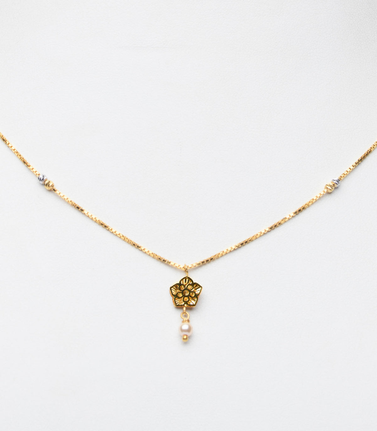 Classic Gold Blossom Necklace