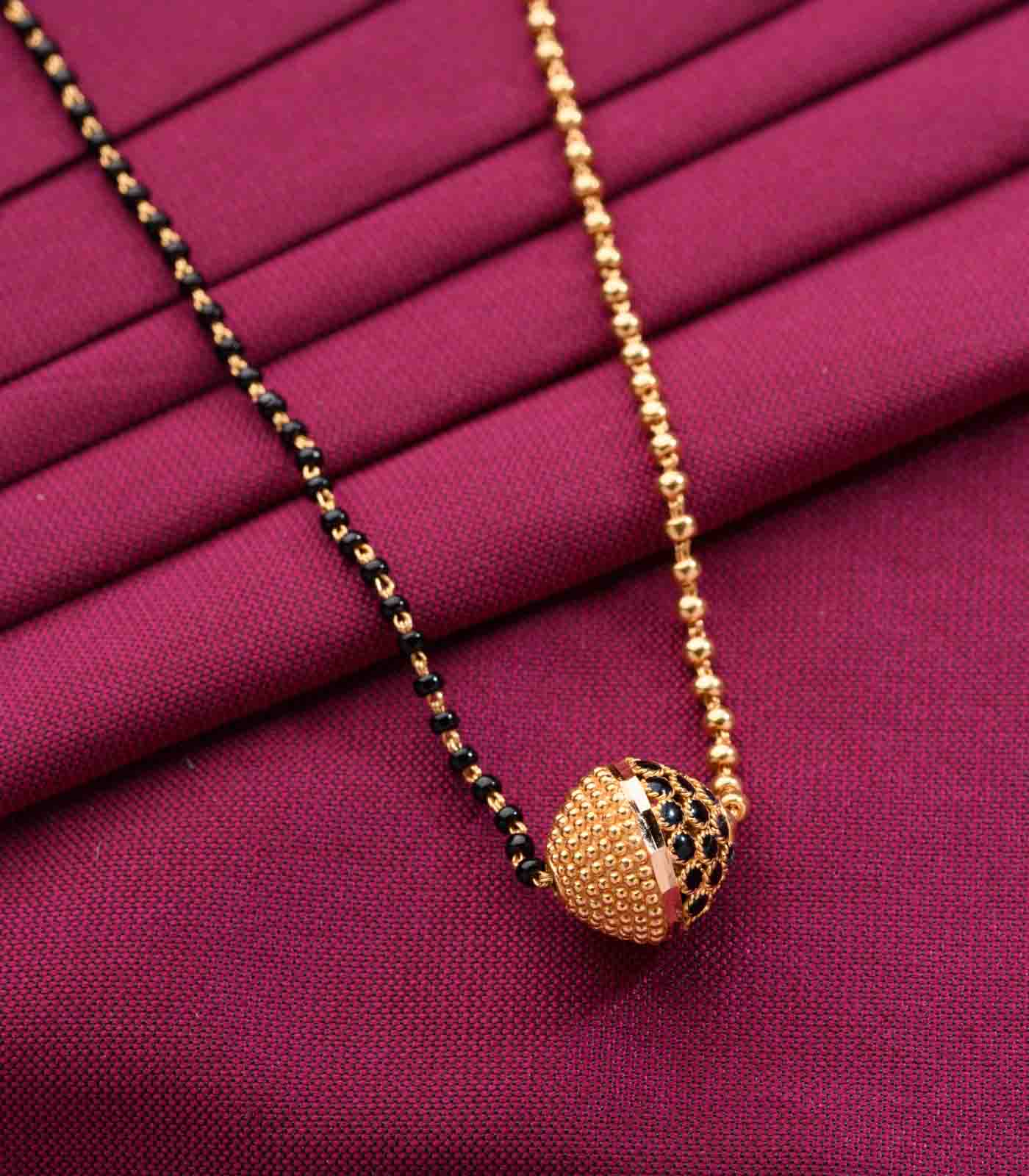 Half-textured Orb Mangalsutra