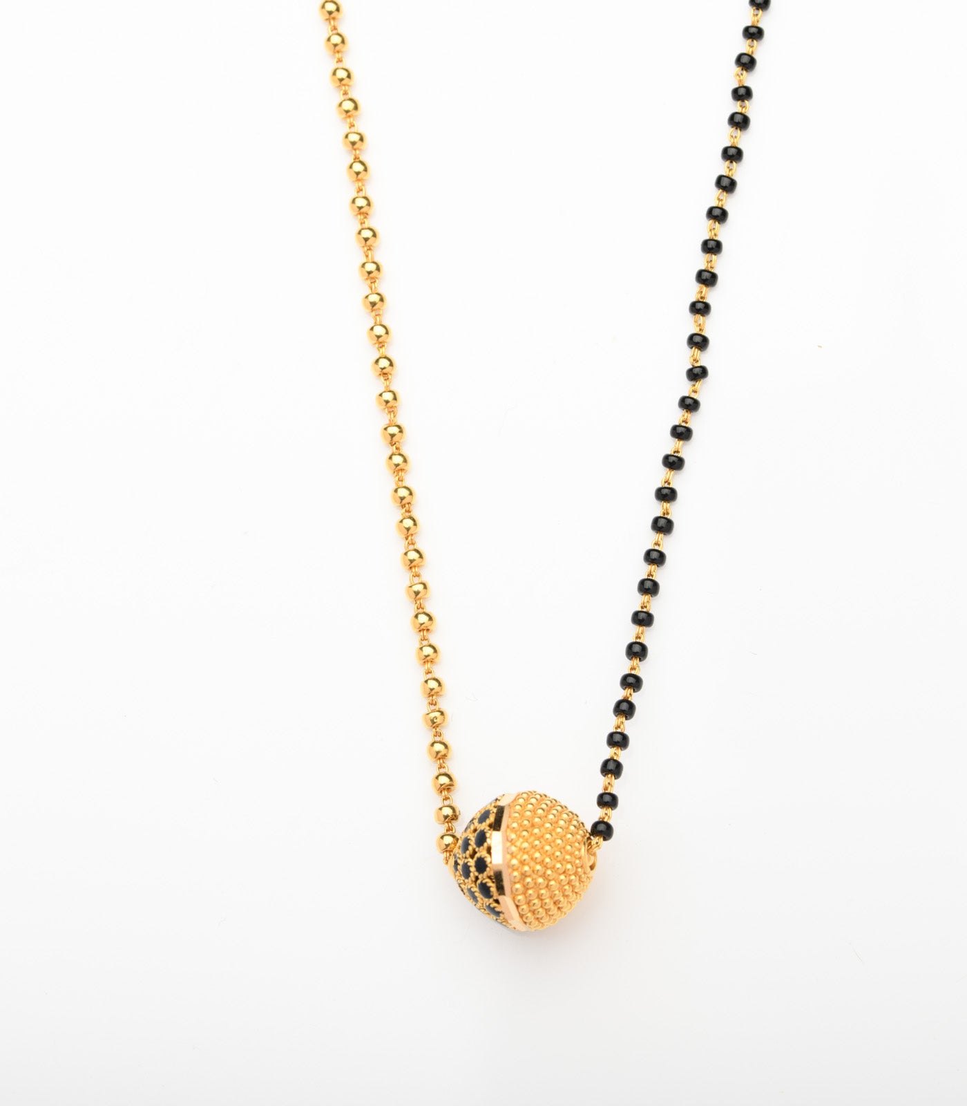 Half-textured Orb Mangalsutra