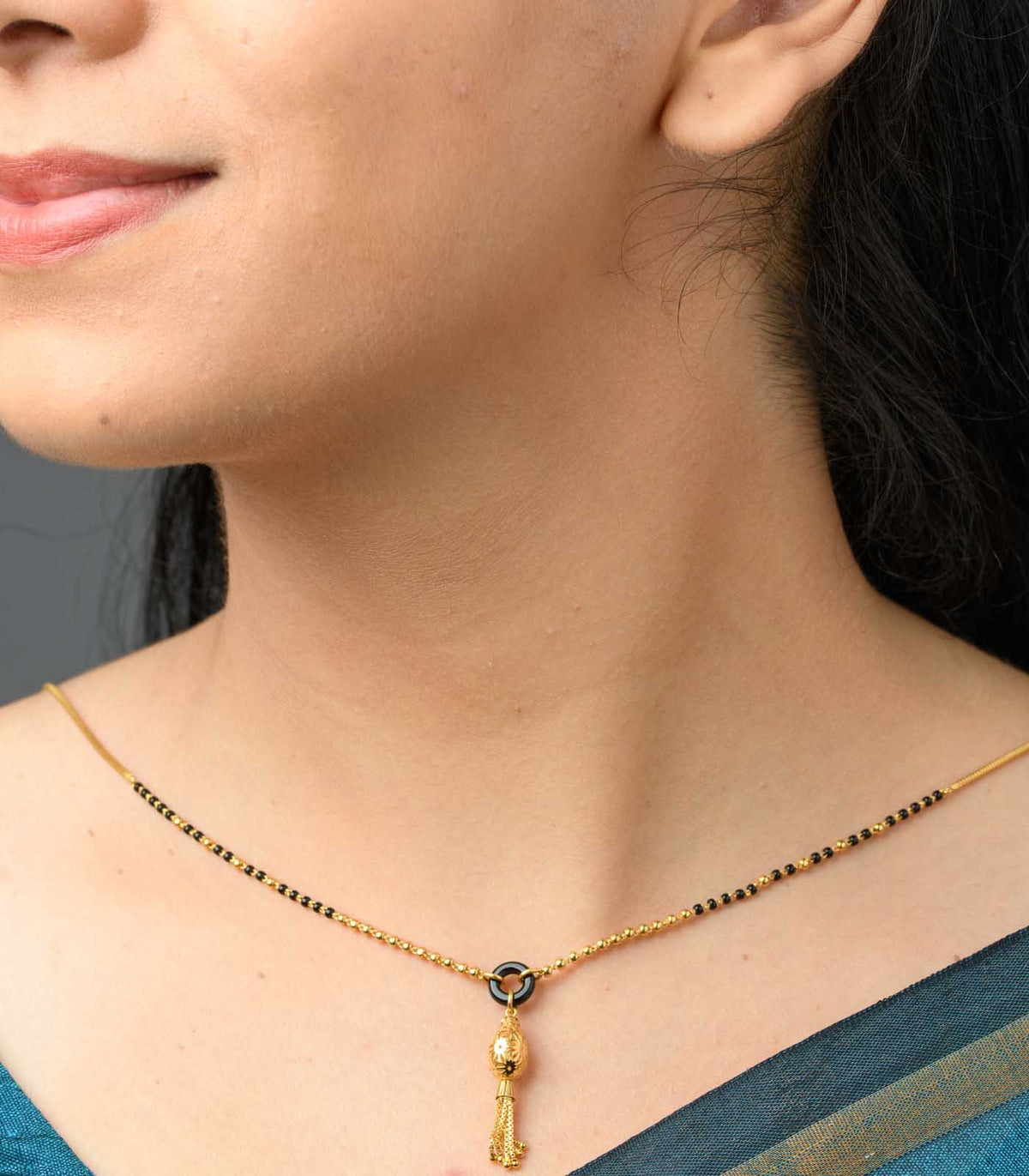 Dangling oval Mangalsutra