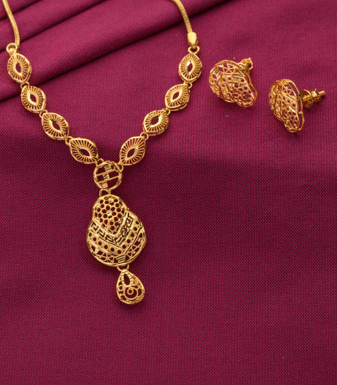 Eye Shaped Gold Necklace