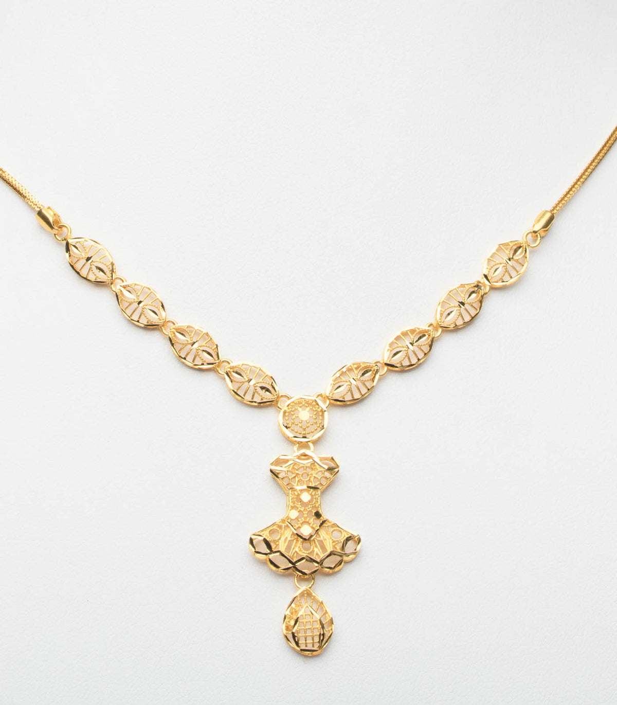 Delicate Netlike Necklace