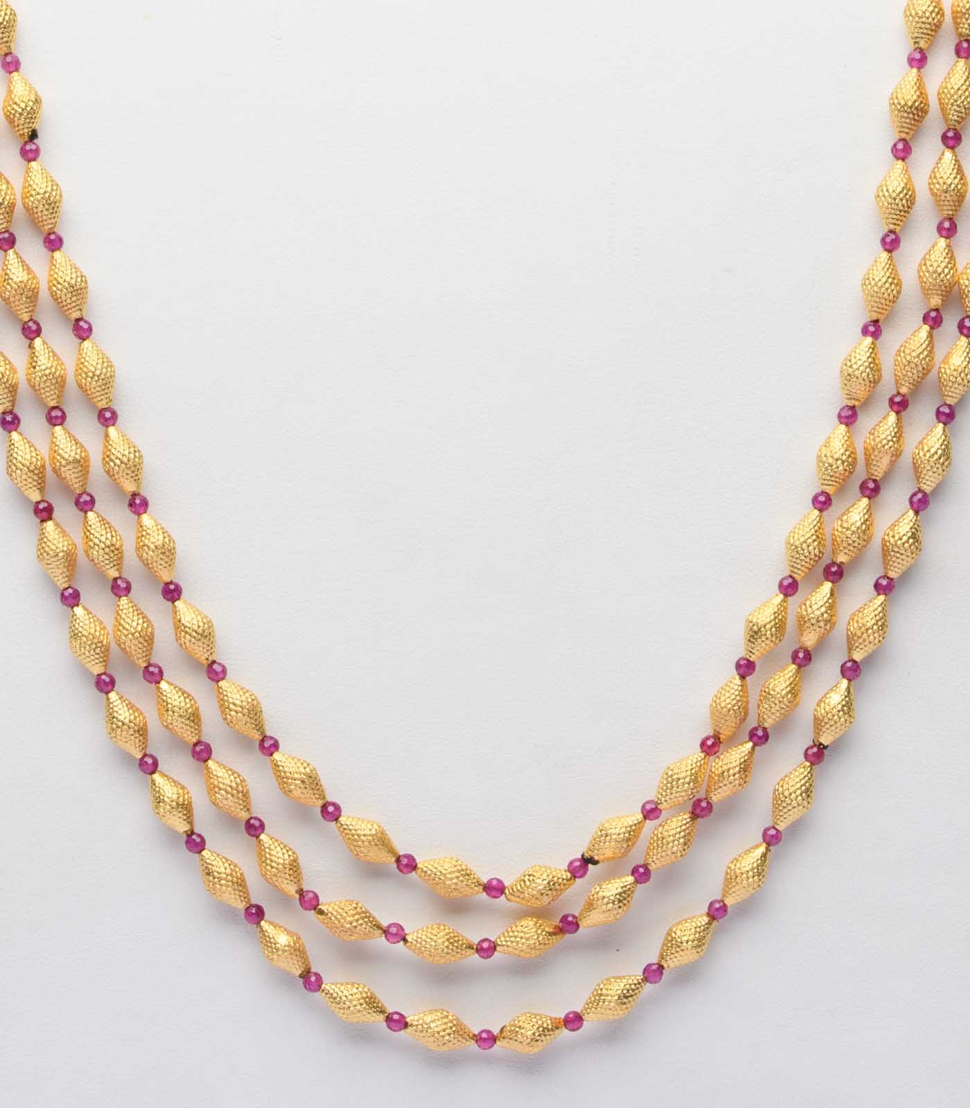 Tri Layered Single Beaded Necklace