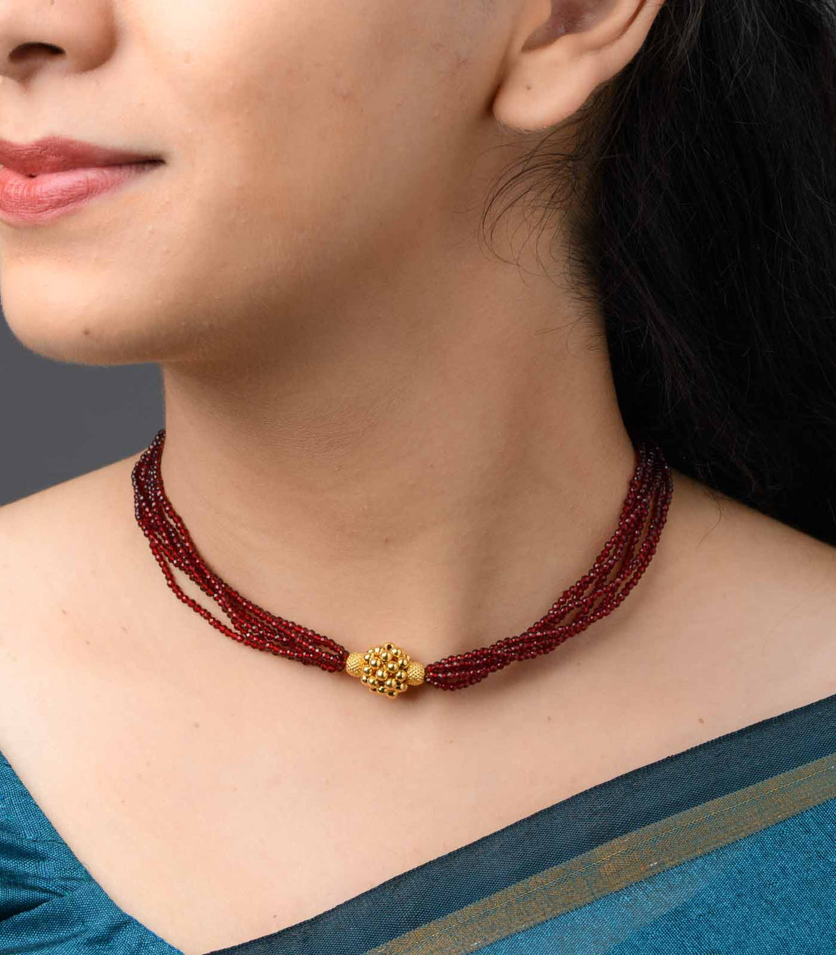 Dark Maroon Beads Radiant Gold Pendant Necklace