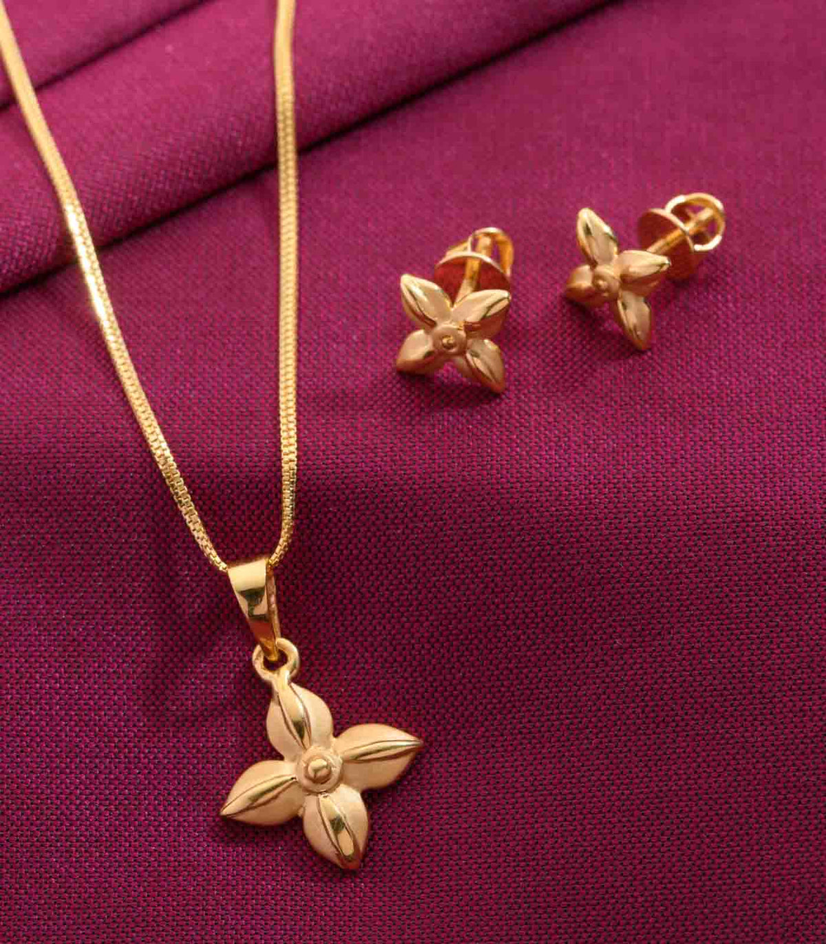 Quadra petals pendant set, gold pendent, gold chain and pendent, pendent jewelry