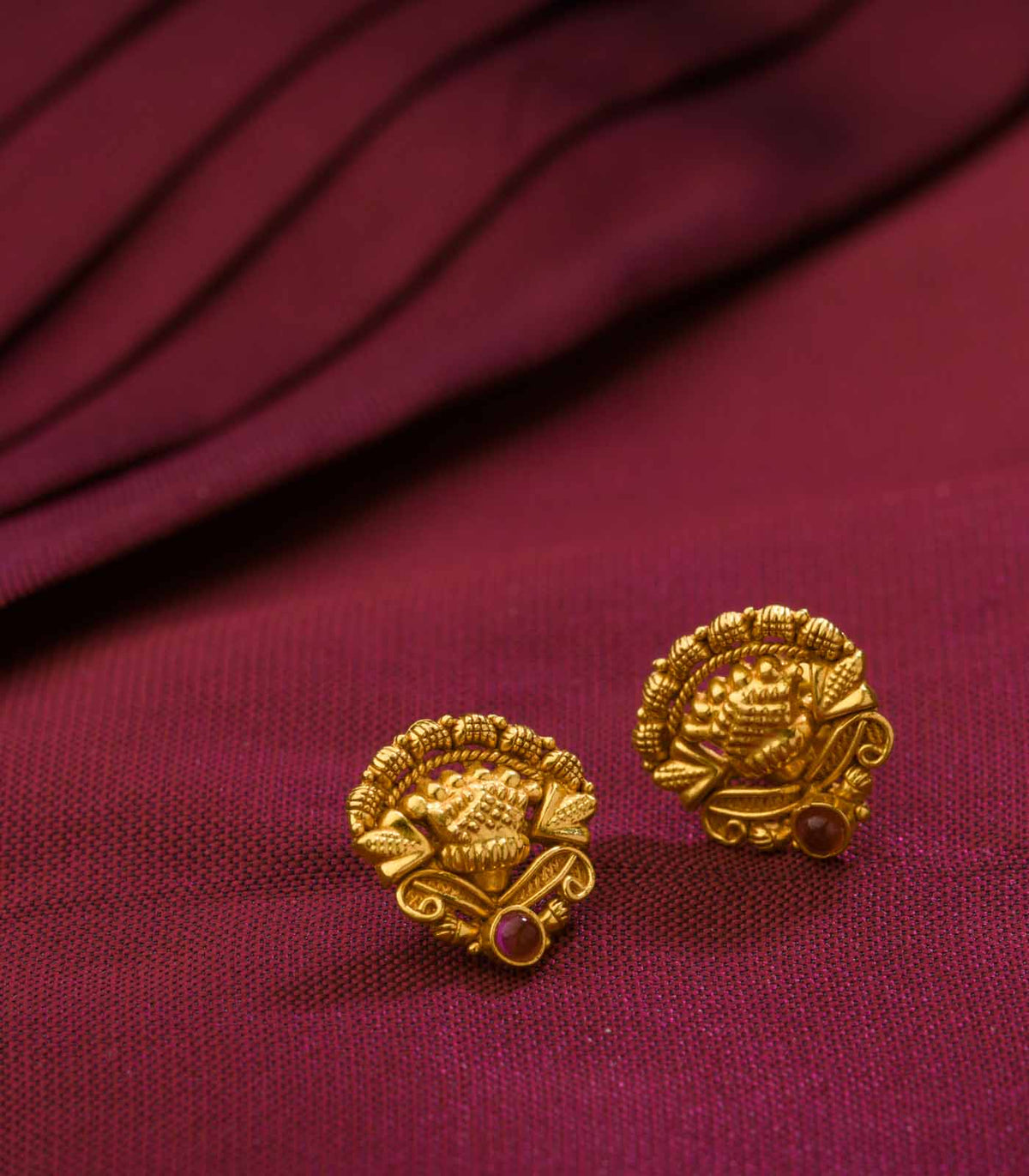 Traditional Gold Tops